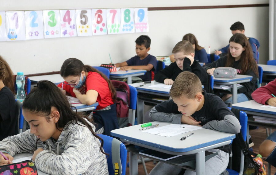 Escolas municipais de Sapiranga aplicam provas preparatórias para a Olimpíada Brasileira de Matemática