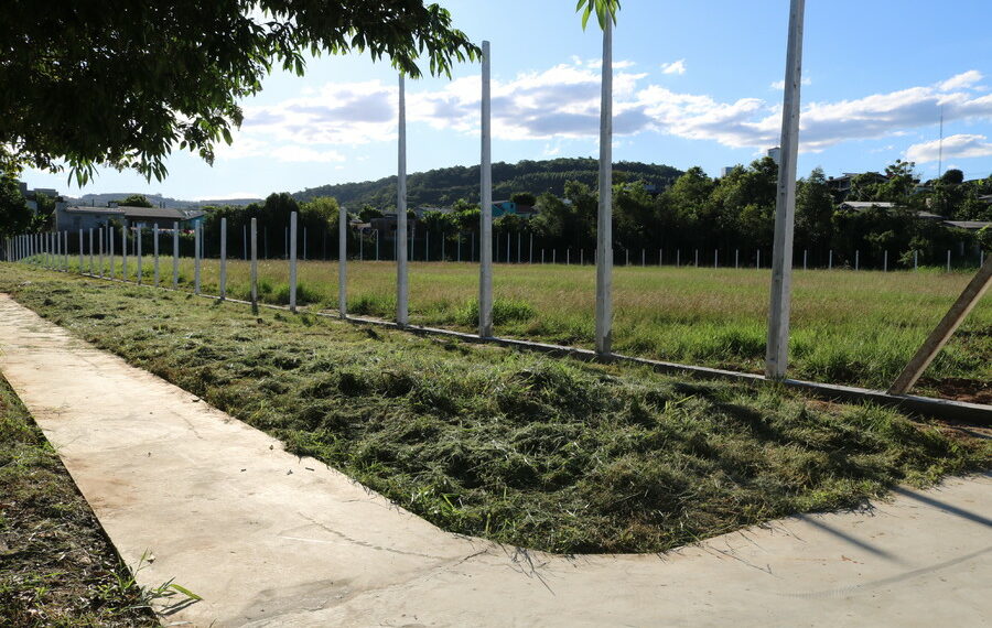 Campo de futebol do Loteamento Mundo Novo passa por reformas em Sapiranga