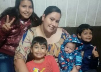 Especial de Dia das Mães: A luta de uma mãe que está em busca de auxílio para o tratamento do filho de dois meses