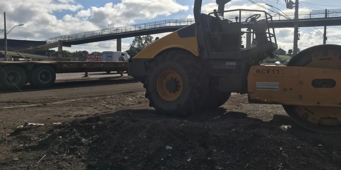 EGR realiza pavimentação de rua lateral a RS-239 em Sapiranga