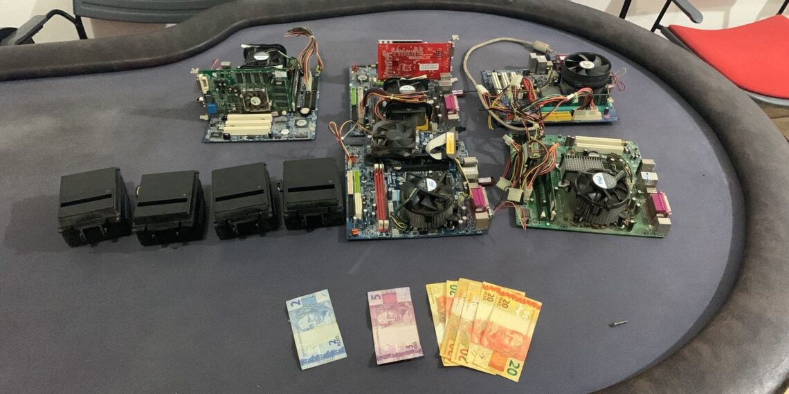 Polícia Civil apreende máquinas caça-níqueis em Sapiranga
