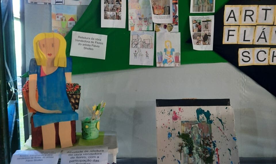 Exposição de trabalhos na UEI Dr. Décio em Sapiranga