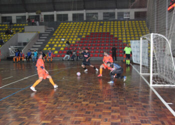Multicar e Portuguesa são finalistas do Futsal Série Prata de Campo Bom
