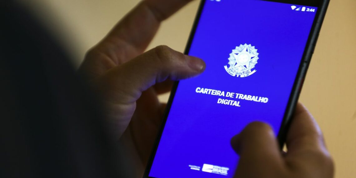 IBGE aponta taxa de desemprego estável no primeiro trimestre