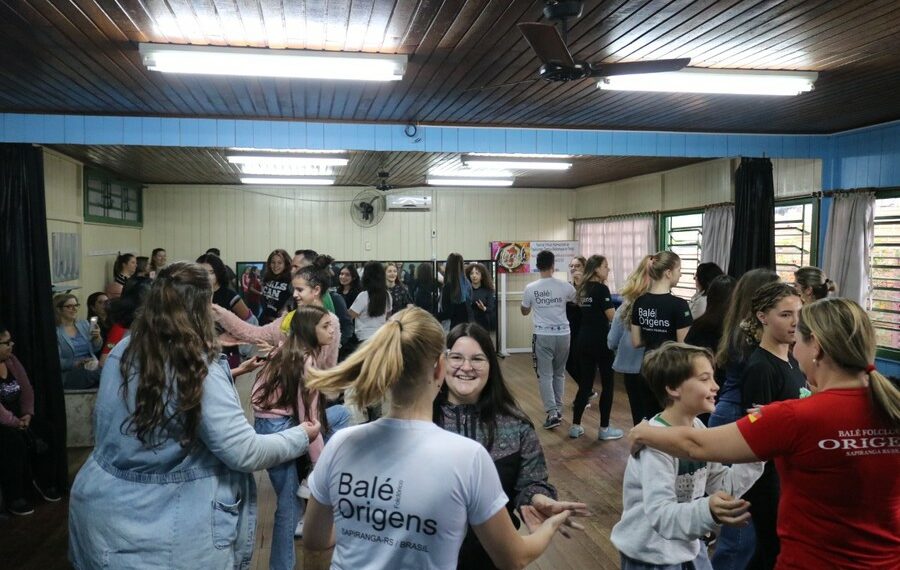 Sapiranguenses podem fazer parte dos encontros semanais do Balé Folclórico Origens
