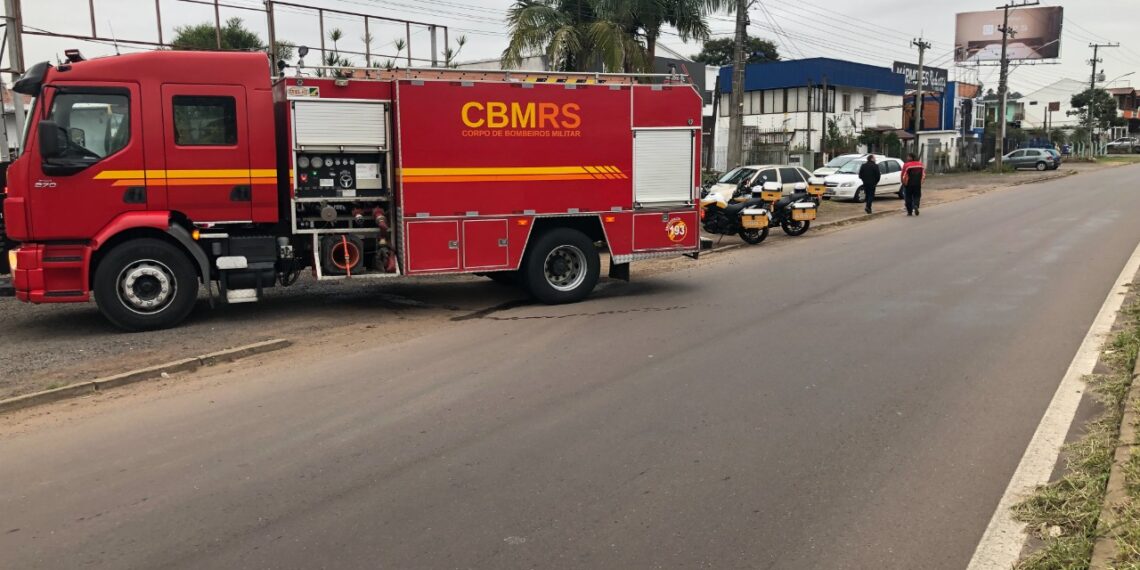 Incêndio atinge comércio às margens da RS-239 em Sapiranga
