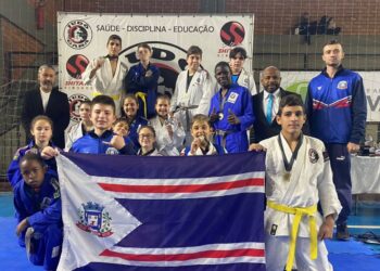 Programa Acolher de Campo Bom é campeão em duas categorias no 1º Circuito Gaba de Judô 2022