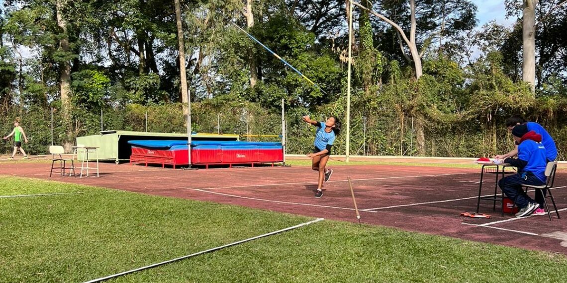 Programa Acolher de Campo Bom conquista 14 medalhas em competição de atletismo