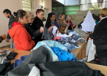 Campanha do Agasalho de Sapiranga proporciona roupas para mais de 150 pessoas na primeira entrega de doações