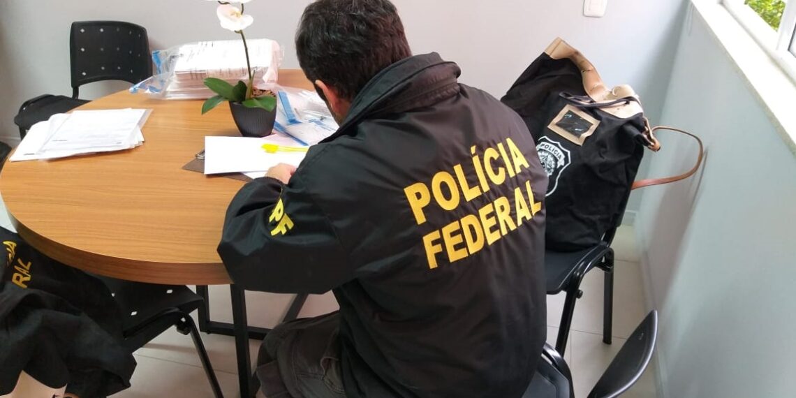 Polícia Federal cumpre mandados de busca e apreensão em Sapiranga