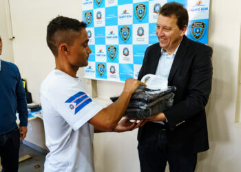 Guardas municipais de Campo Bom recebem uniformes
