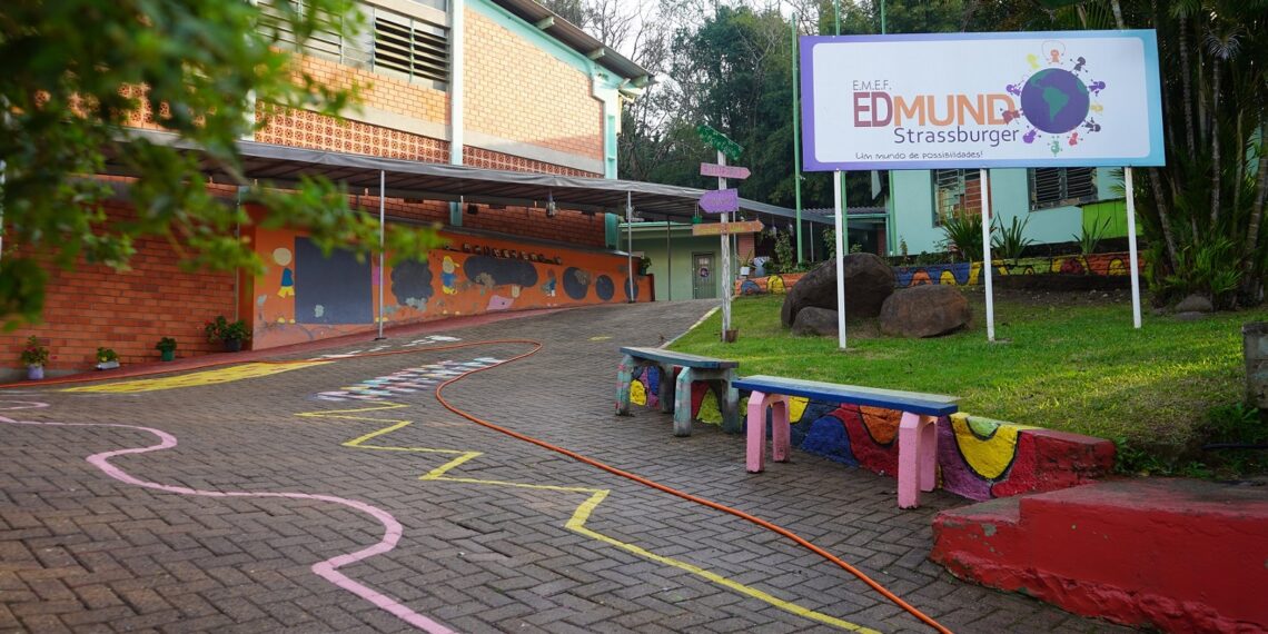 EMEF Edmundo Strassburger vai passar por obra de reforma e ampliação