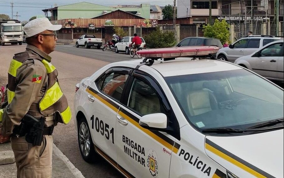 Ladrão que estava foragido é preso invadindo casa em Sapiranga