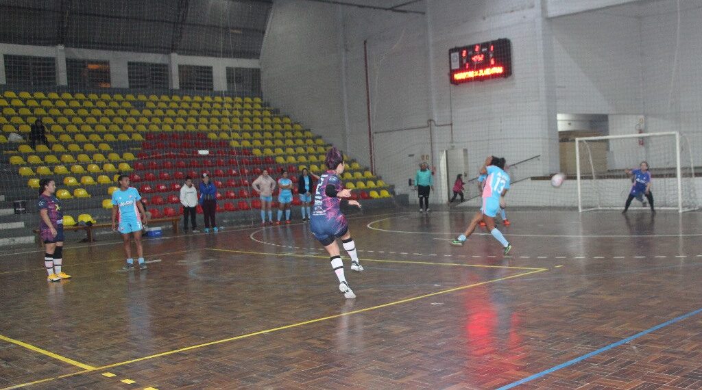 Futsal Feminino e 50 Anos de Campo Bom têm semifinais nesta quarta-feira