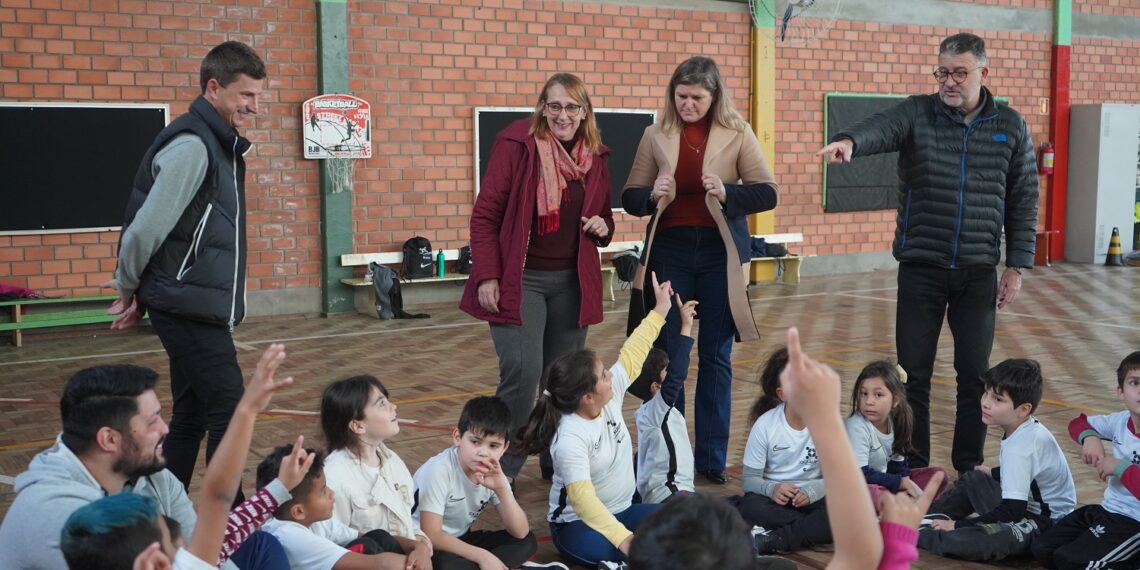 Projeto Joga Aurora, de Campo Bom, presta apoio às famílias das crianças beneficiadas
