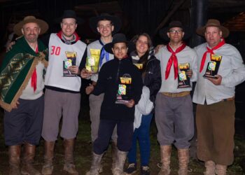 CTG Estância do Ferrabraz obtém bons resultados e equipe classifica para a Festa Campeira do Estado