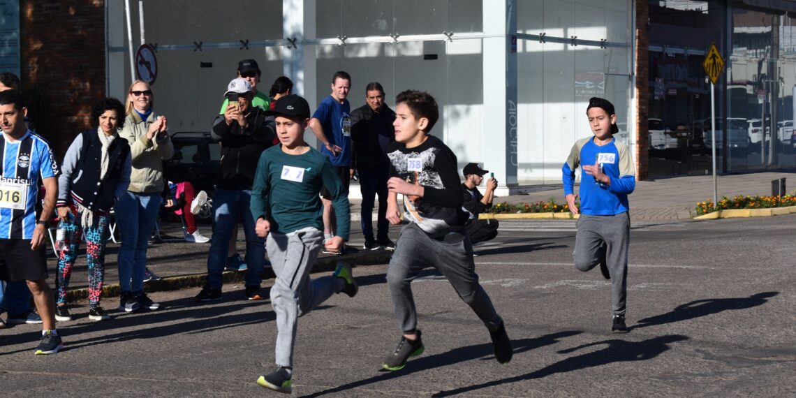 Evento de atletismo reúne cerca de 250 pessoas em Nova Hartz
