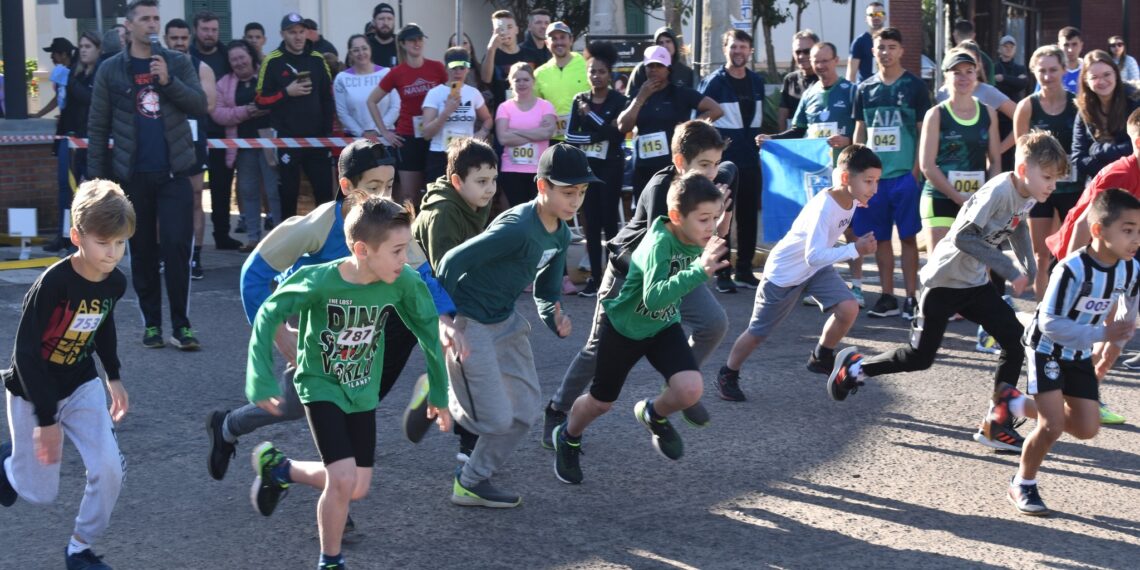 Evento de atletismo reúne cerca de 250 pessoas em Nova Hartz