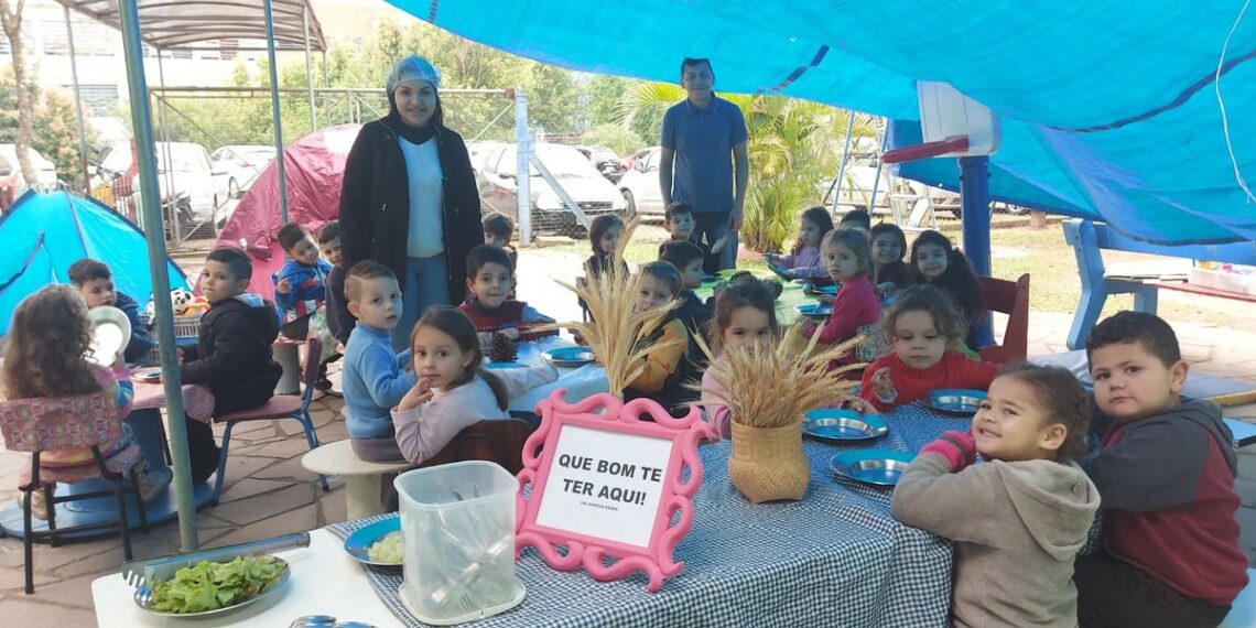 Estudantes de Sapiranga acampam na escola no projeto “Um dia de Vivência Especial”