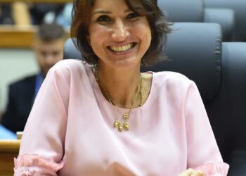 Candidata ao senado, Comandante Nádia estará ao vivo no Repercussão nesta segunda