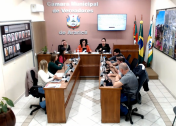 Vereadoras de Araricá buscam esclarecimentos relativos a dados da educação pública