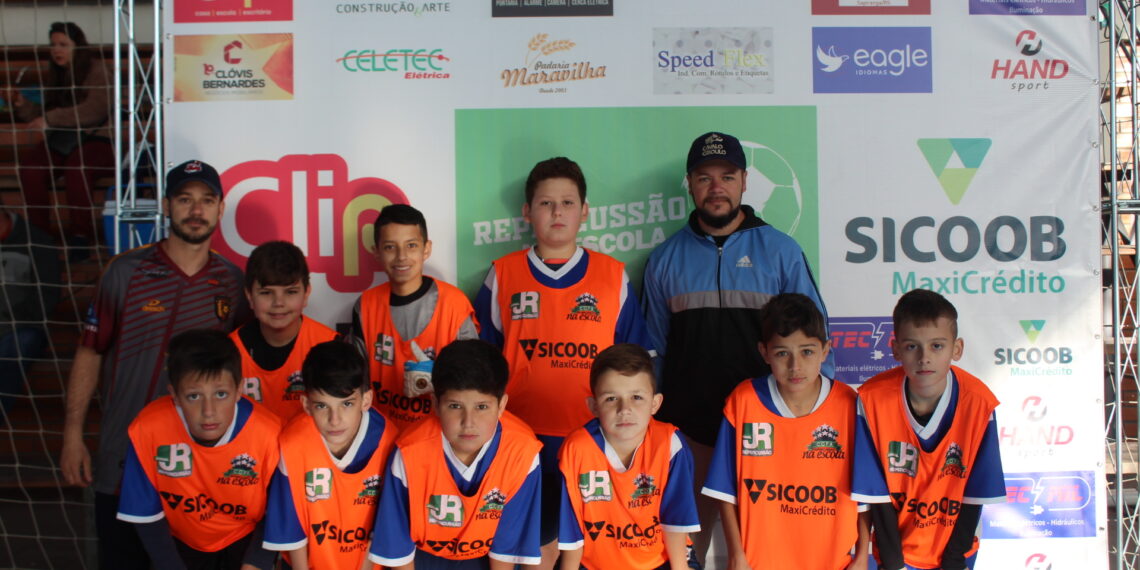 Copa Repercussão na Escola de Futsal Clip/Sicoob MaxiCrédito inicia a todo vapor em Nova Hartz