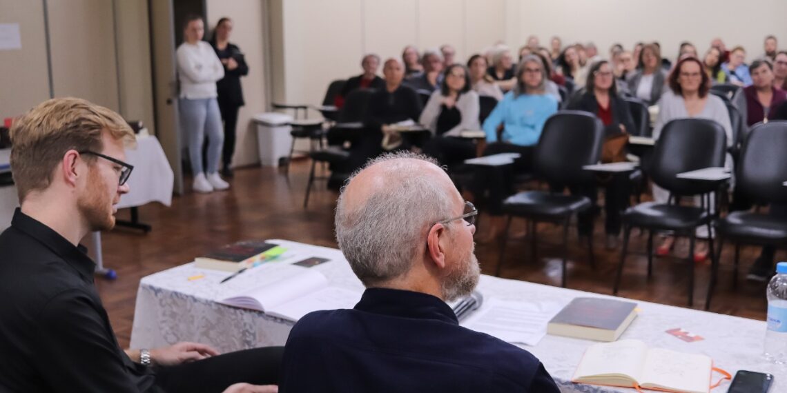 Lançado livro sobre a história de pastor imigrante que viveu em Sapiranga