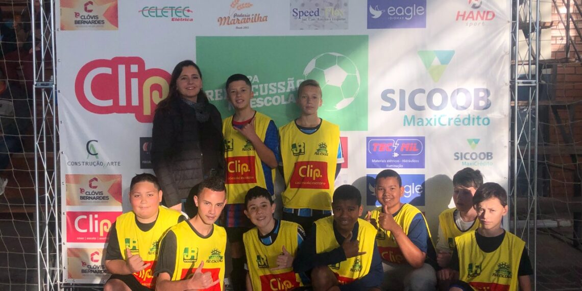 Copa Repercussão na Escola de Futsal Clip/Sicoob MaxiCrédito inicia a todo vapor em Nova Hartz