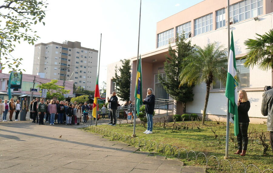 Começam as Horas Cívicas em Sapiranga