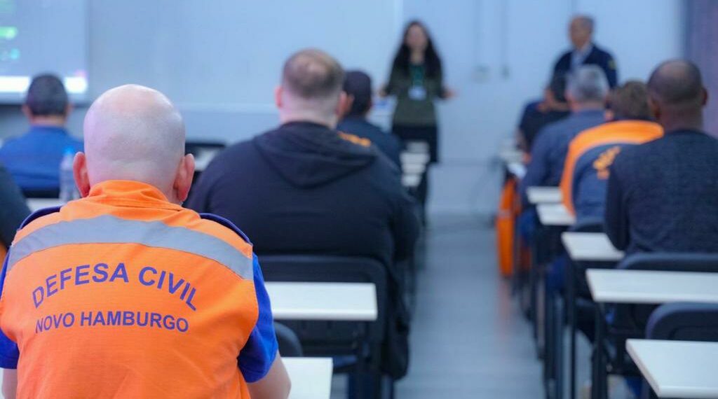 Curso capacita agentes voluntários para atuarem em eventos adversos extremos