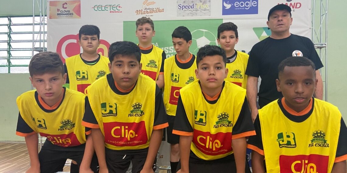 Copa Repercussão na Escola de Futsal/Clip/Siccob MaxiCrédito dá o pontapé inicial em Sapiranga