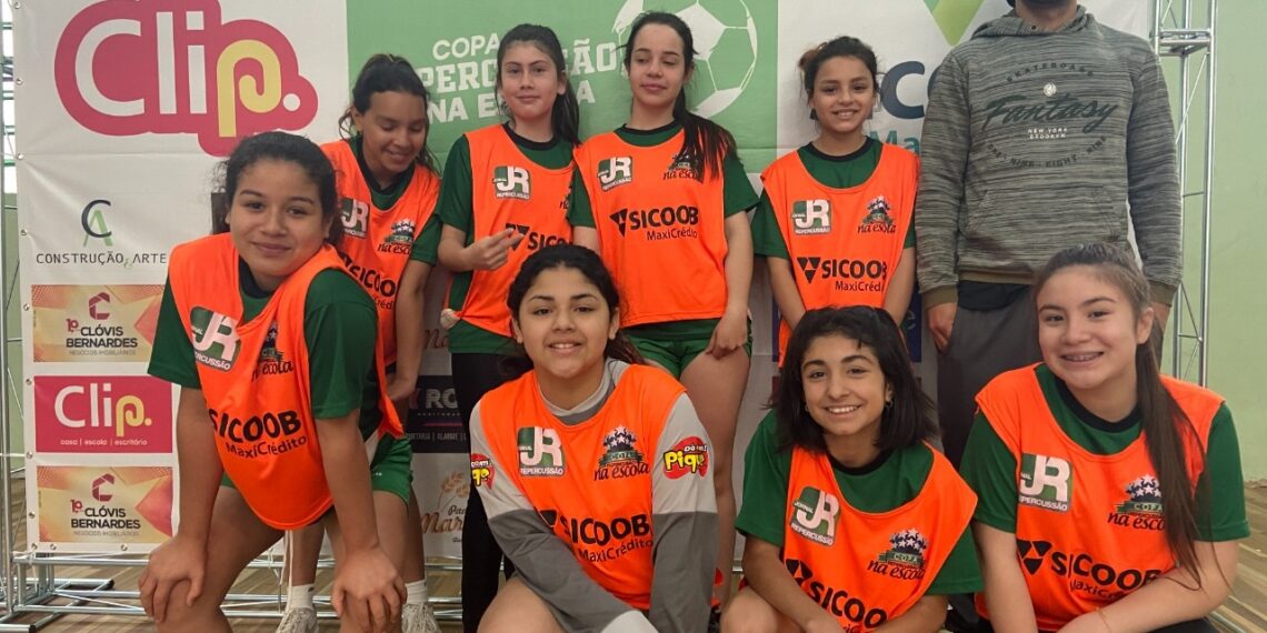 Copa Repercussão na Escola de Futsal/Clip/Siccob MaxiCrédito dá o pontapé inicial em Sapiranga