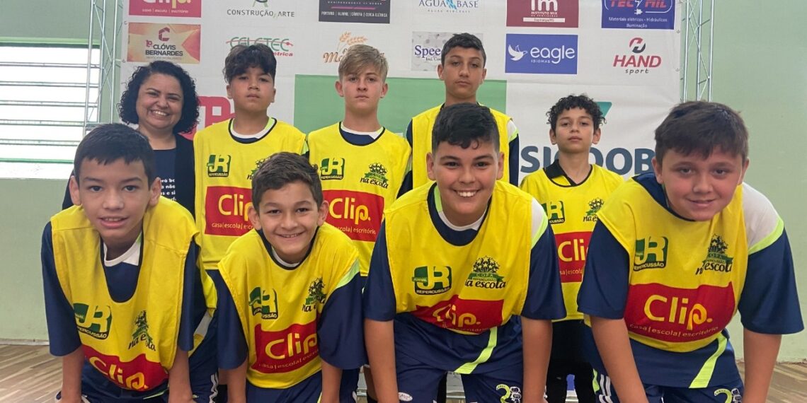 Copa Repercussão na Escola de Futsal/Clip/Siccob MaxiCrédito dá o pontapé inicial em Sapiranga
