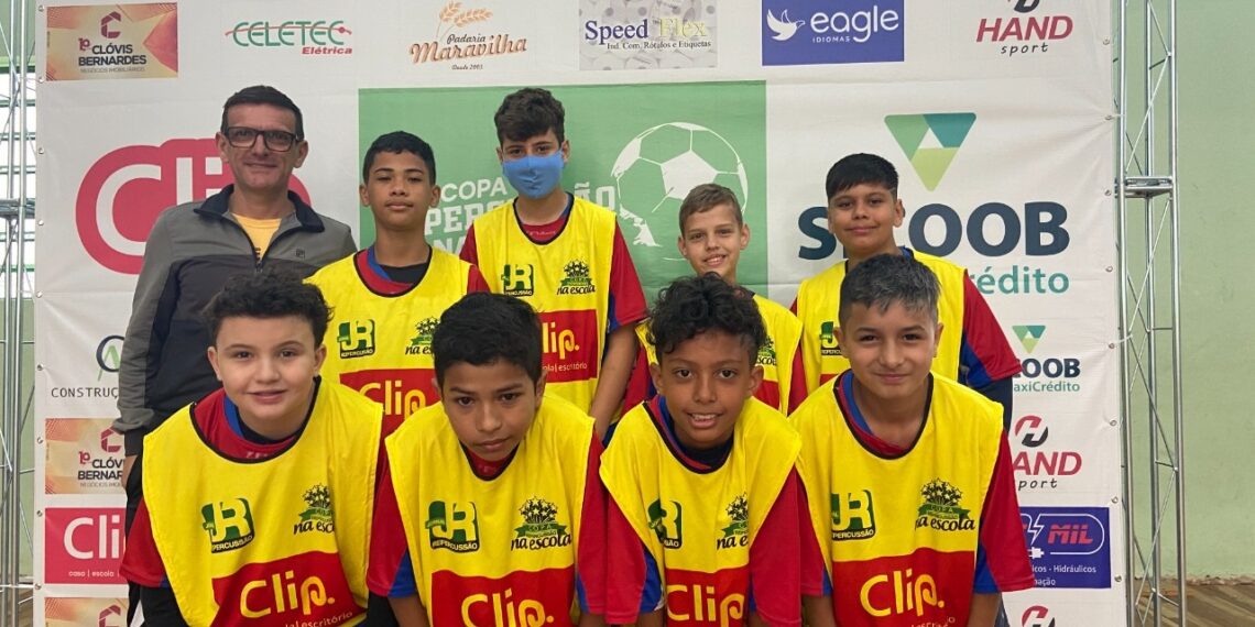 Copa Repercussão na Escola de Futsal/Clip/Siccob MaxiCrédito dá o pontapé inicial em Sapiranga