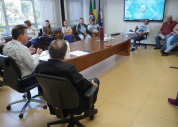Prefeito de Campo Bom se reúne com representantes do Loteamento Morada dos Sonhos