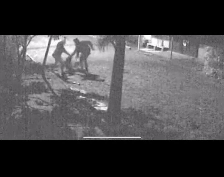 Câmera flagra homem sendo morto com 20 facadas em Sapiranga