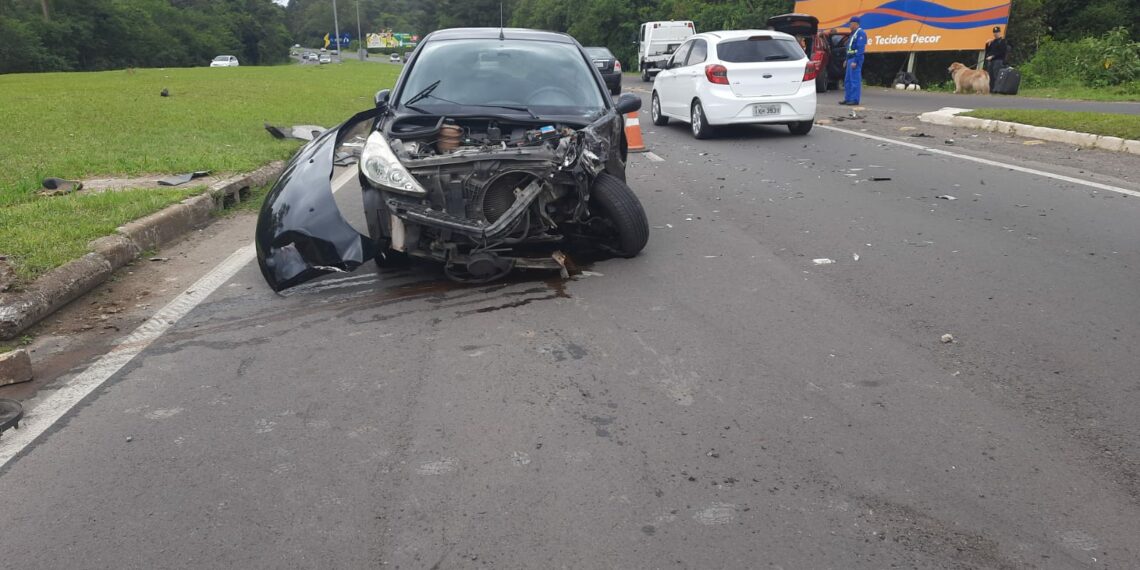 Acidente deixa motorista ferido próximo ao pedágio da RS-239 em Campo Bom