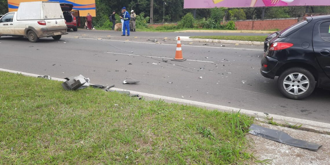 Acidente deixa motorista ferido próximo ao pedágio da RS-239 em Campo Bom