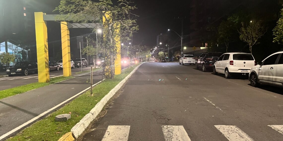 Ilumina Campo Bom substitui por Led o sistema de iluminação pública