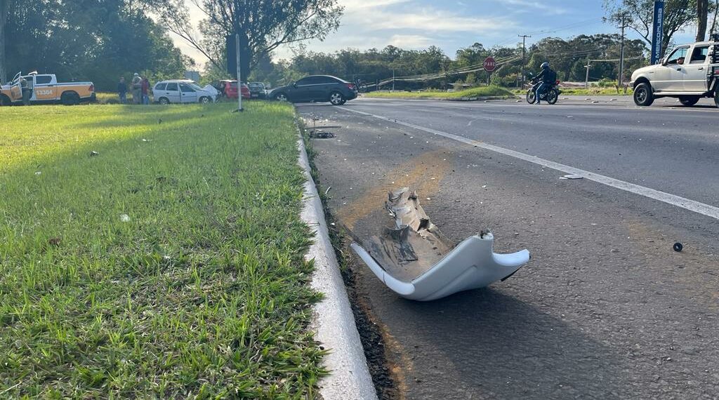 Quatro pessoas ficam feridas em acidente na RS-239 em Campo Bom