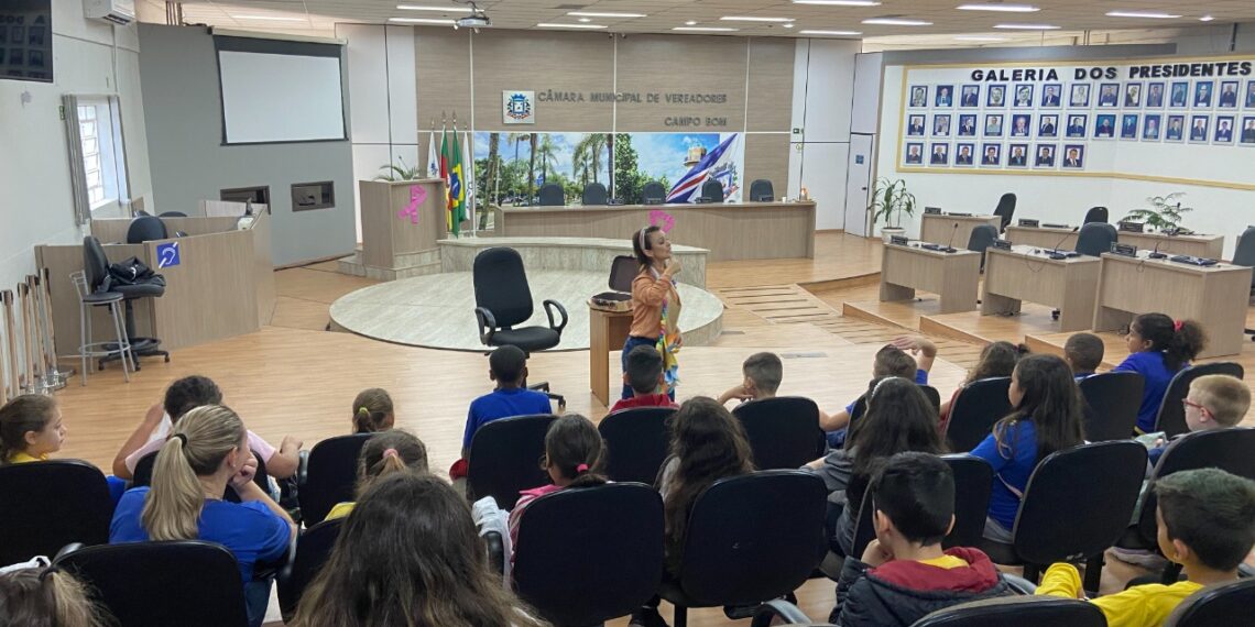 38ª Feira do Livro em Campo Bom inicia com presença de escolas e muitas atrações