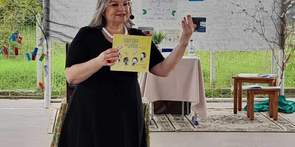 Feira do Livro em escola de Nova Hartz proporciona ampliação do conhecimento