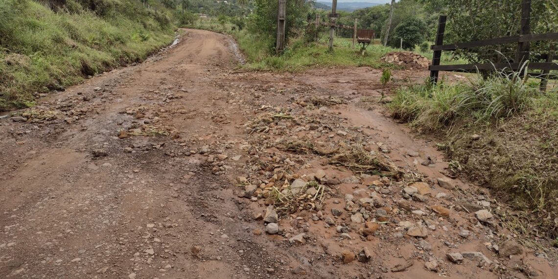 Chuva intensa da sexta-feira causa transtornos em Nova Hartz