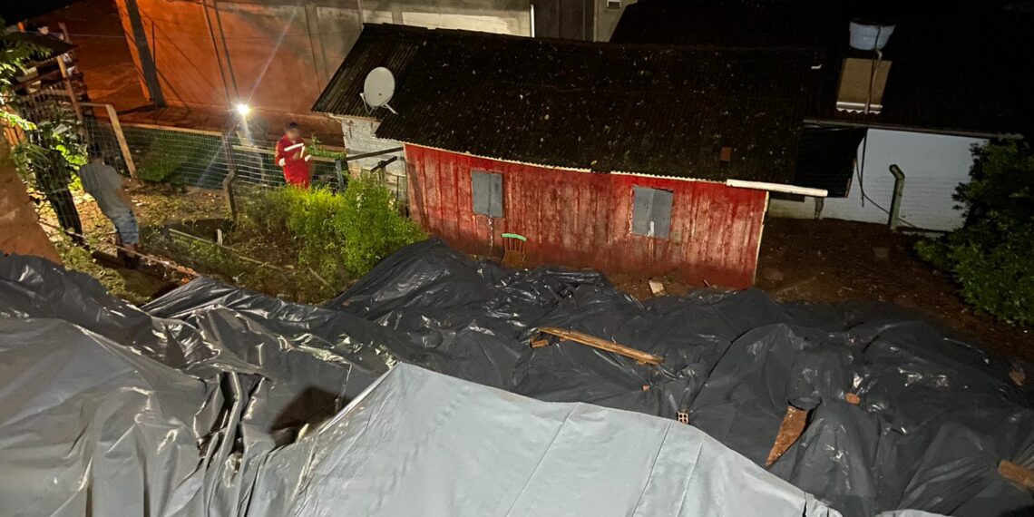 Chuva intensa da sexta-feira causa transtornos em Nova Hartz