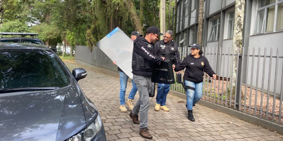 Polícia Civil apreende celulares e televisões furtados em Nova Hartz; duas pessoas são detidas