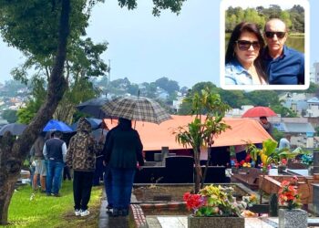 Família e amigos se despedem de casal morto após acidente de trânsito em Sapiranga