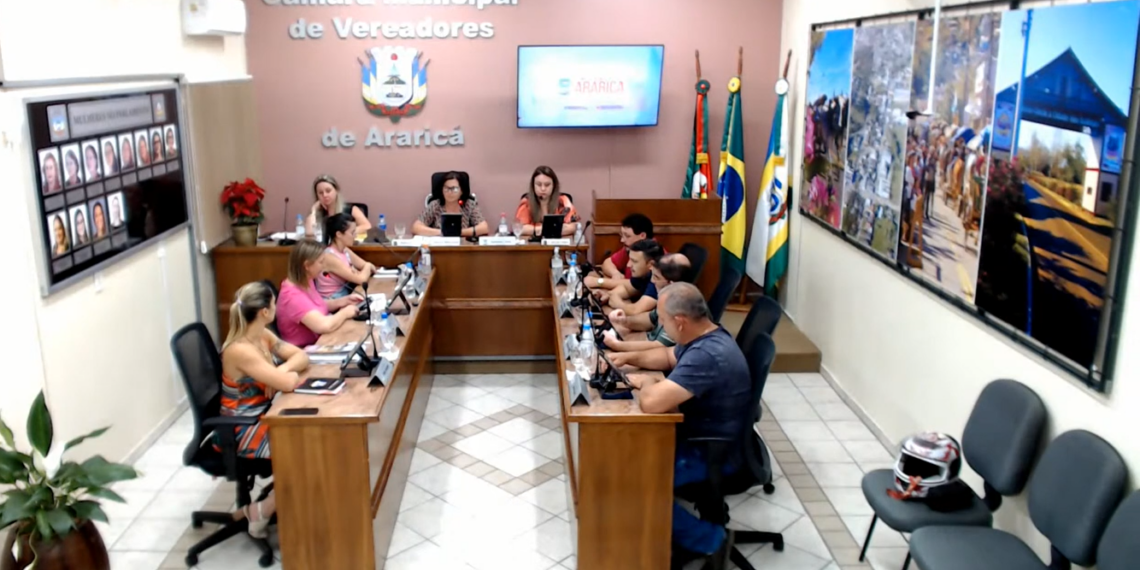 Câmara debate pautas da saúde e do orçamento em Araricá