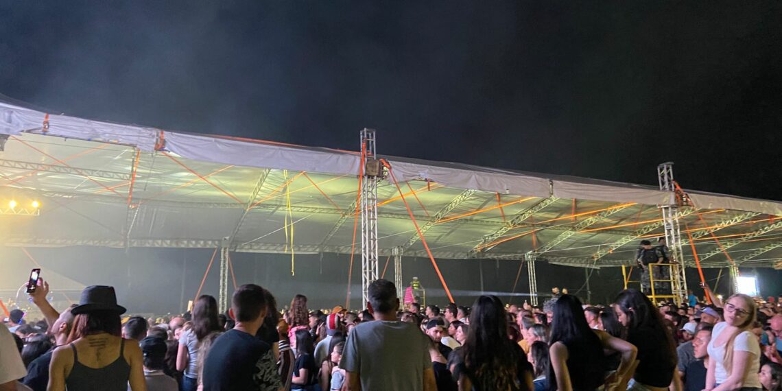 Sapiranga recebe mais de 40 mil pessoas no primeiro dia da 37ª Festa das Rosas