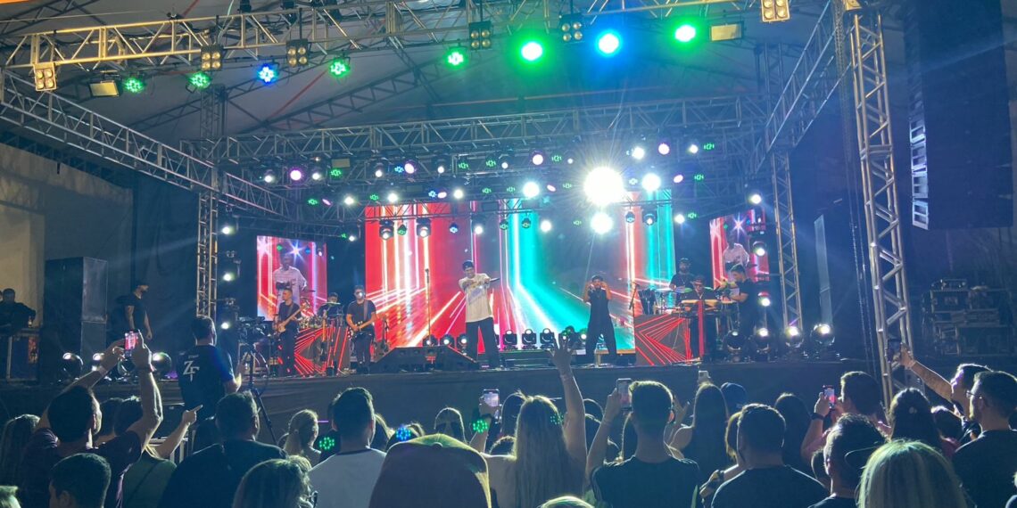 Sapiranga recebe mais de 40 mil pessoas no primeiro dia da 37ª Festa das Rosas