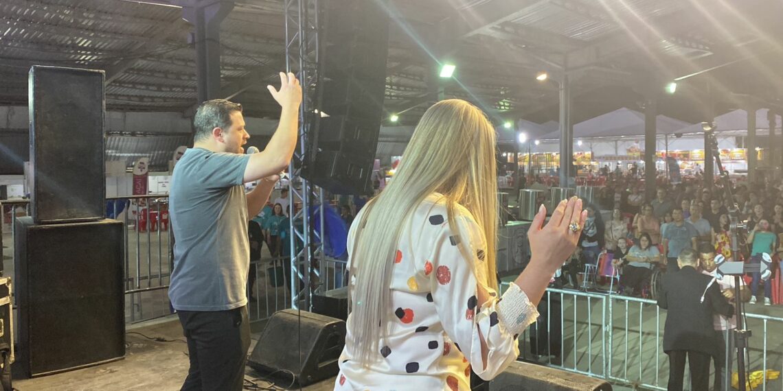 Noite com programação gospel na Festa das Rosas em Sapiranga